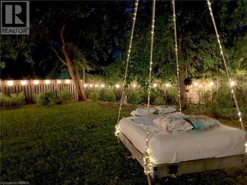 37 Elm Street, Brantford, ON - Outdoor