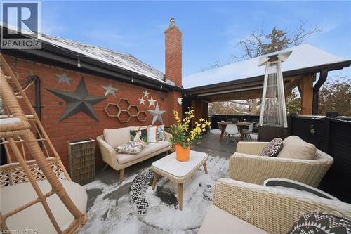 37 Elm Street, Brantford, ON - Outdoor