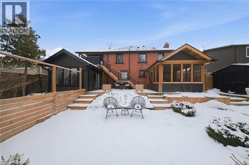 37 Elm Street, Brantford, ON - Outdoor