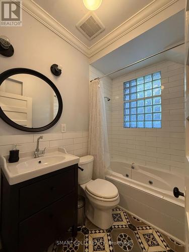 555 Markham Street, Toronto, ON - Indoor Photo Showing Bathroom