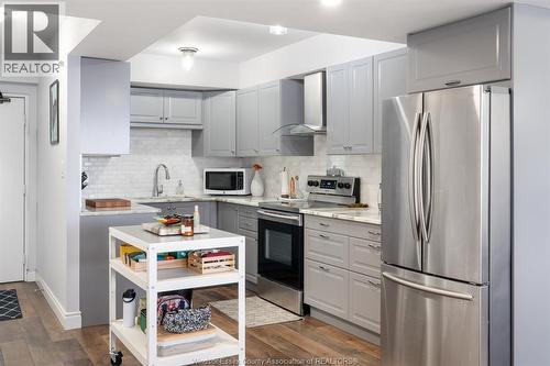 380 Pelissier Street Unit# 2103, Windsor, ON - Indoor Photo Showing Kitchen With Upgraded Kitchen