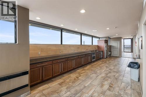 380 Pelissier Street Unit# 2103, Windsor, ON - Indoor Photo Showing Other Room