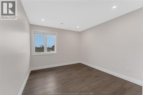 375 Water, Lakeshore, ON - Indoor Photo Showing Other Room