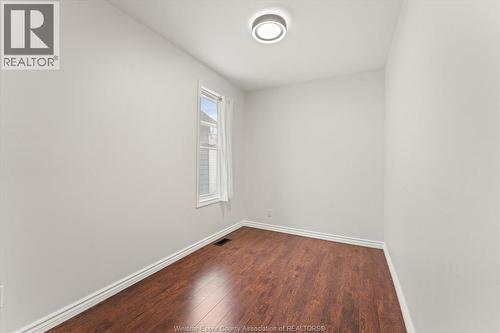 414 Parent Avenue, Windsor, ON - Indoor Photo Showing Other Room