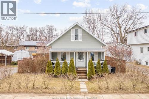 15 SMITH AVENUE  Leamington, ON N8H 1E9