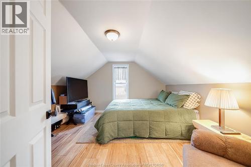 15 Smith Avenue, Leamington, ON - Indoor Photo Showing Bedroom