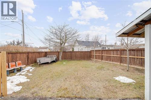15 Smith Avenue, Leamington, ON - Outdoor