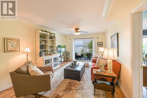 Spacious living area - 204 - 43 Creighton Street, Ramara, ON - Indoor Photo Showing Living Room