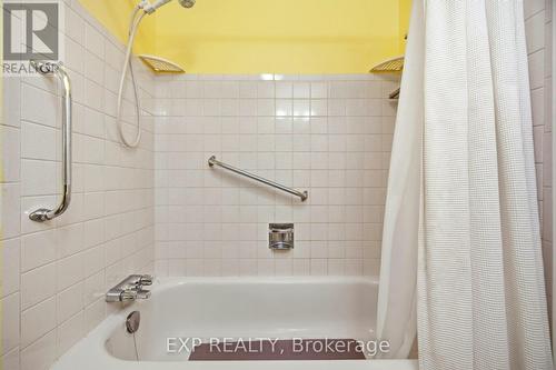 107 Archdekin Drive, Brampton, ON - Indoor Photo Showing Bathroom
