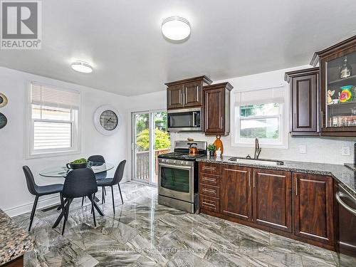 135 Bernice Crescent, Toronto, ON - Indoor Photo Showing Kitchen
