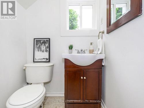 135 Bernice Crescent, Toronto, ON - Indoor Photo Showing Bathroom