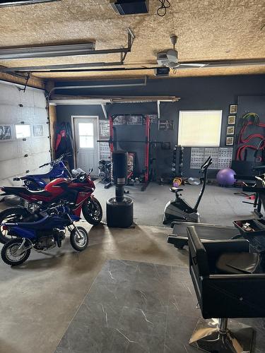 Garage - 3 Ch. Du Lac-Dulieux, Eeyou Istchee Baie-James, QC - Indoor Photo Showing Garage