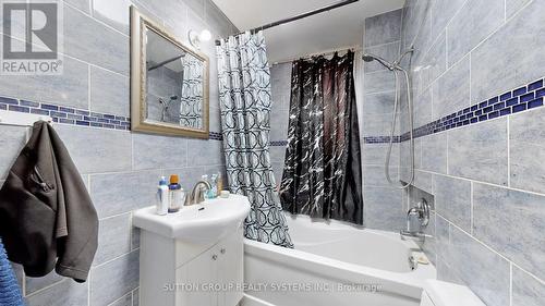 337 Perth Avenue, Toronto, ON - Indoor Photo Showing Bathroom