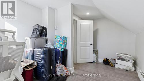 26 Metcalfe Street, Quinte West, ON - Indoor