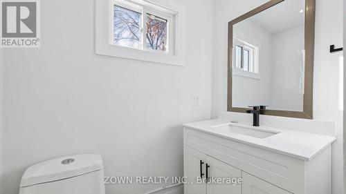 26 Metcalfe Street, Quinte West, ON - Indoor Photo Showing Bathroom