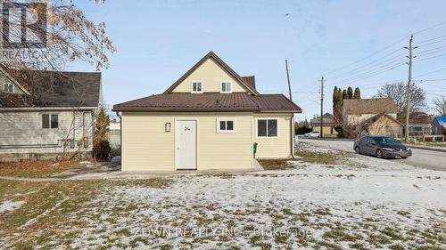 26 Metcalfe Street, Quinte West, ON - Outdoor