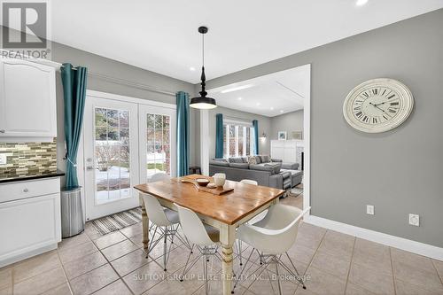 11 Elderberry Lane, Hamilton, ON - Indoor Photo Showing Dining Room