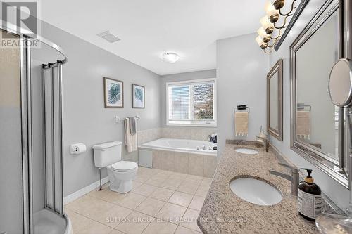 11 Elderberry Lane, Hamilton, ON - Indoor Photo Showing Bathroom