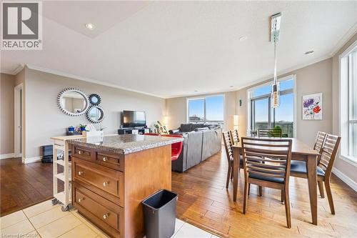 255 Keats Way Unit# 1303, Waterloo, ON - Indoor Photo Showing Dining Room