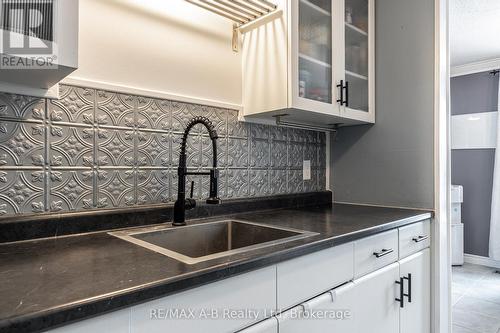 24 - 91 Avonwood Drive, Stratford, ON - Indoor Photo Showing Kitchen