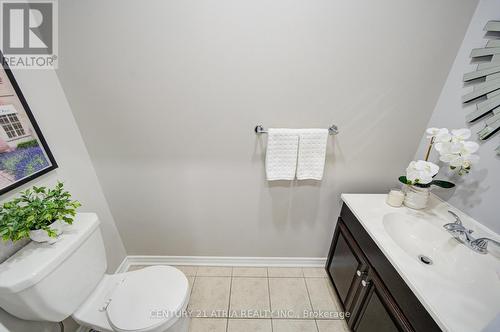 135 Windrow Street, Richmond Hill, ON - Indoor Photo Showing Bathroom