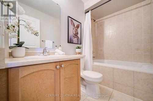 135 Windrow Street, Richmond Hill, ON - Indoor Photo Showing Bathroom