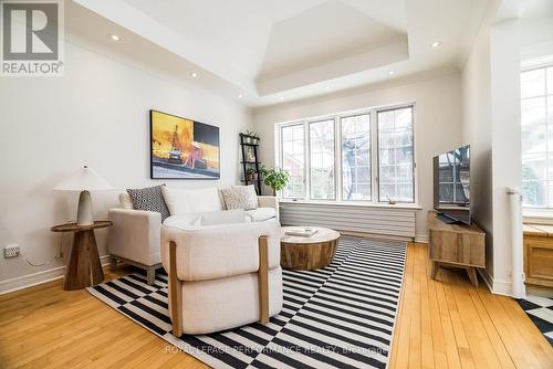 241 Fourth Avenue, Ottawa, ON - Indoor Photo Showing Other Room