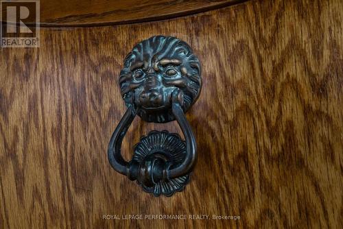 241 Fourth Avenue, Ottawa, ON - Indoor Photo Showing Other Room