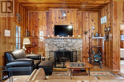 5303 Firelane 21, Port Colborne (Sherkston), ON - Indoor Photo Showing Living Room With Fireplace