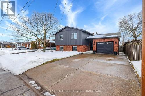 Large double driveway to park 4 cars - 363 Emerick Avenue, Fort Erie (Central), ON - Outdoor