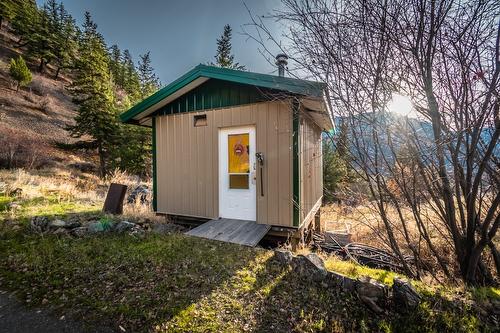 4142 99 N Road, Lillooet, BC - Outdoor