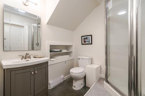 4142 99 N Road, Lillooet, BC - Indoor Photo Showing Bathroom
