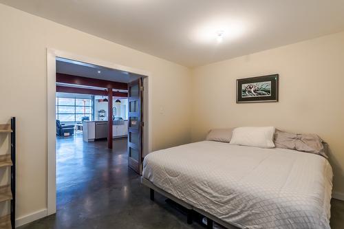 4142 99 N Road, Lillooet, BC - Indoor Photo Showing Kitchen