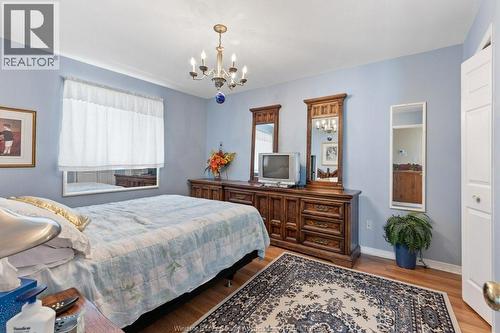 1801 Dominion, Windsor, ON - Indoor Photo Showing Bedroom