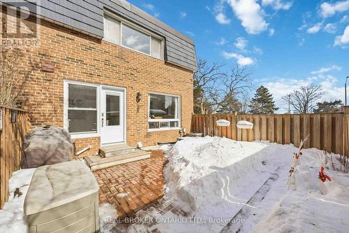 5 Remora Royal Way, Toronto, ON - Outdoor