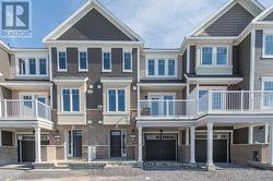 82 FEATHERTOP LANE  Ottawa, ON K2V 0K7