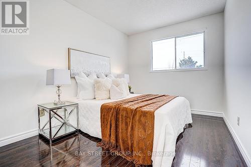 203 Roxanne Crescent, Toronto, ON - Indoor Photo Showing Bedroom