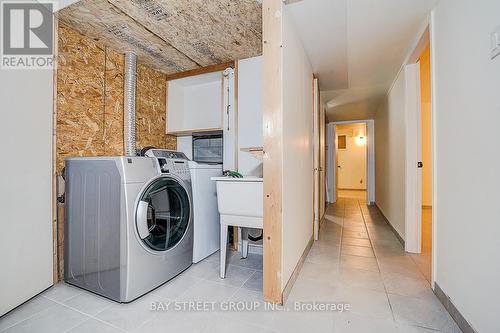 203 Roxanne Crescent, Toronto, ON - Indoor Photo Showing Laundry Room