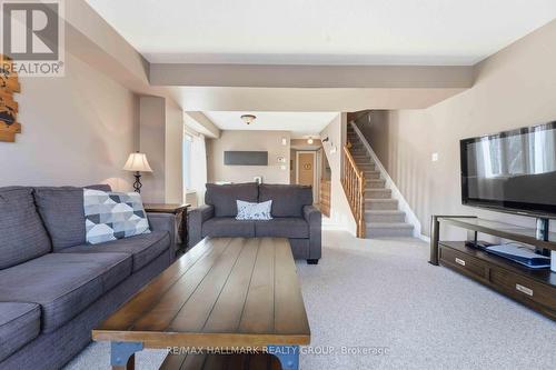 21 - 1660 Locksley Lane, Ottawa, ON - Indoor Photo Showing Living Room