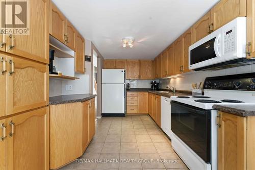 21 - 1660 Locksley Lane, Ottawa, ON - Indoor Photo Showing Kitchen