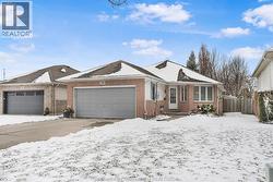 11 CROCUS COURT  Chatham, ON N7L 5L5