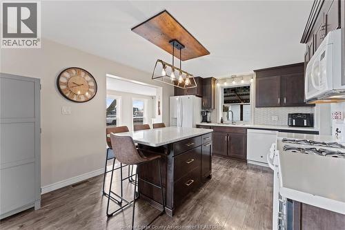 391 Lavoie Street, Belle River, ON - Indoor Photo Showing Kitchen