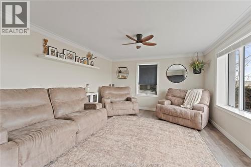 391 Lavoie Street, Belle River, ON - Indoor Photo Showing Living Room