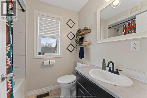 391 Lavoie Street, Belle River, ON - Indoor Photo Showing Bathroom
