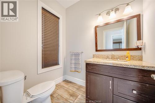 220 Selina, Lakeshore, ON - Indoor Photo Showing Bathroom