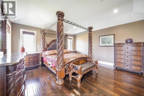 220 Selina, Lakeshore, ON - Indoor Photo Showing Bedroom
