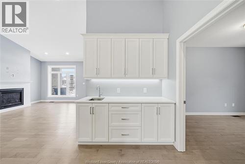 208 Summerset Place, Chatham, ON - Indoor With Fireplace