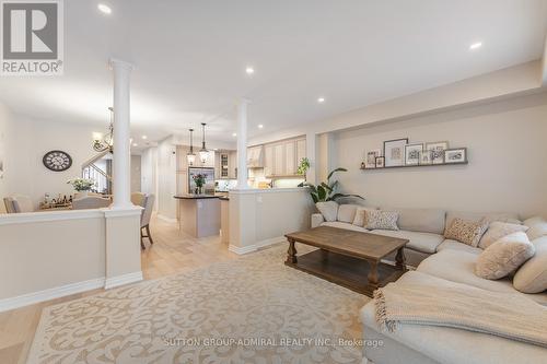 5 Millhouse Court, Vaughan, ON - Indoor Photo Showing Living Room