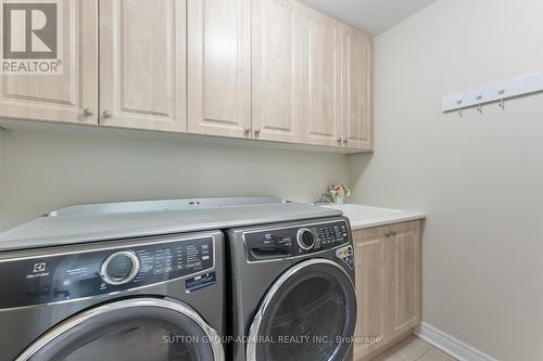 5 Millhouse Court, Vaughan, ON - Indoor Photo Showing Laundry Room