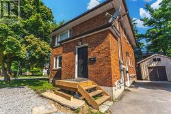 2 - 76 JOHN STREET  Barrie, ON L4N 2K3
